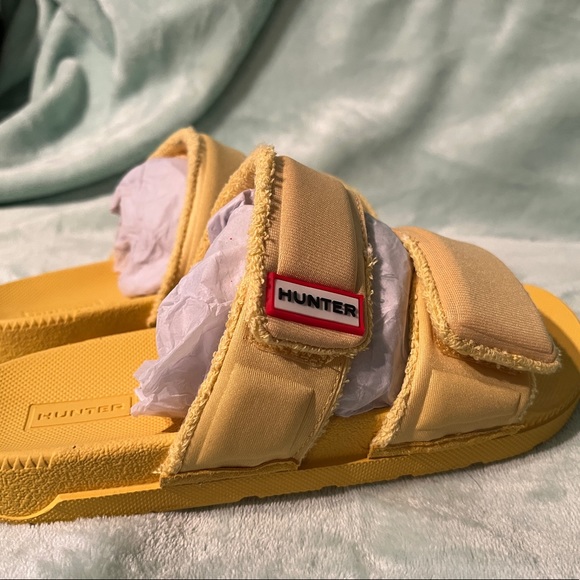 Hunter Terry Lined Sandals NWOT - Picture 3 of 5